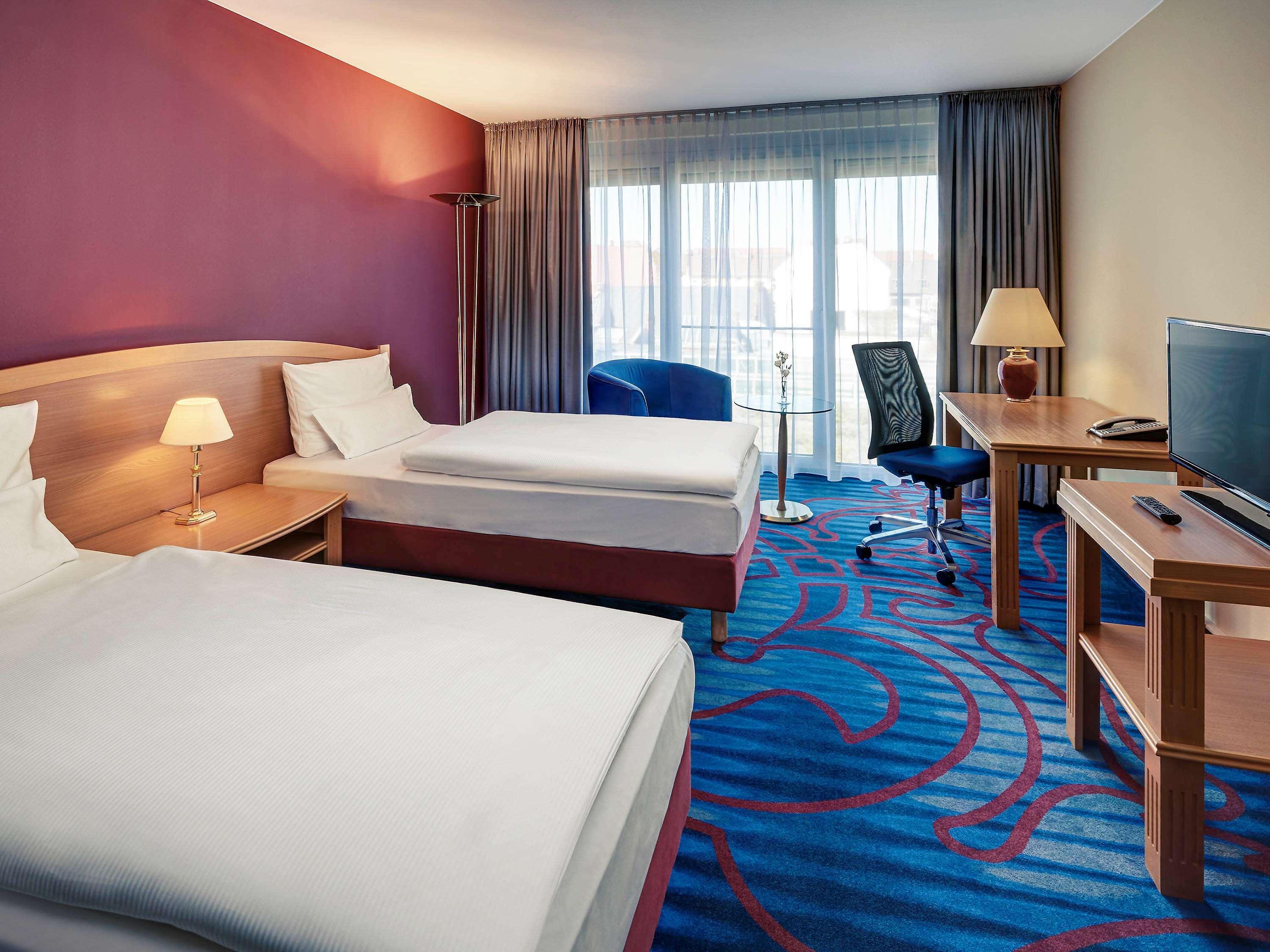 Mercure Hotel Berlin Tempelhof Экстерьер фото