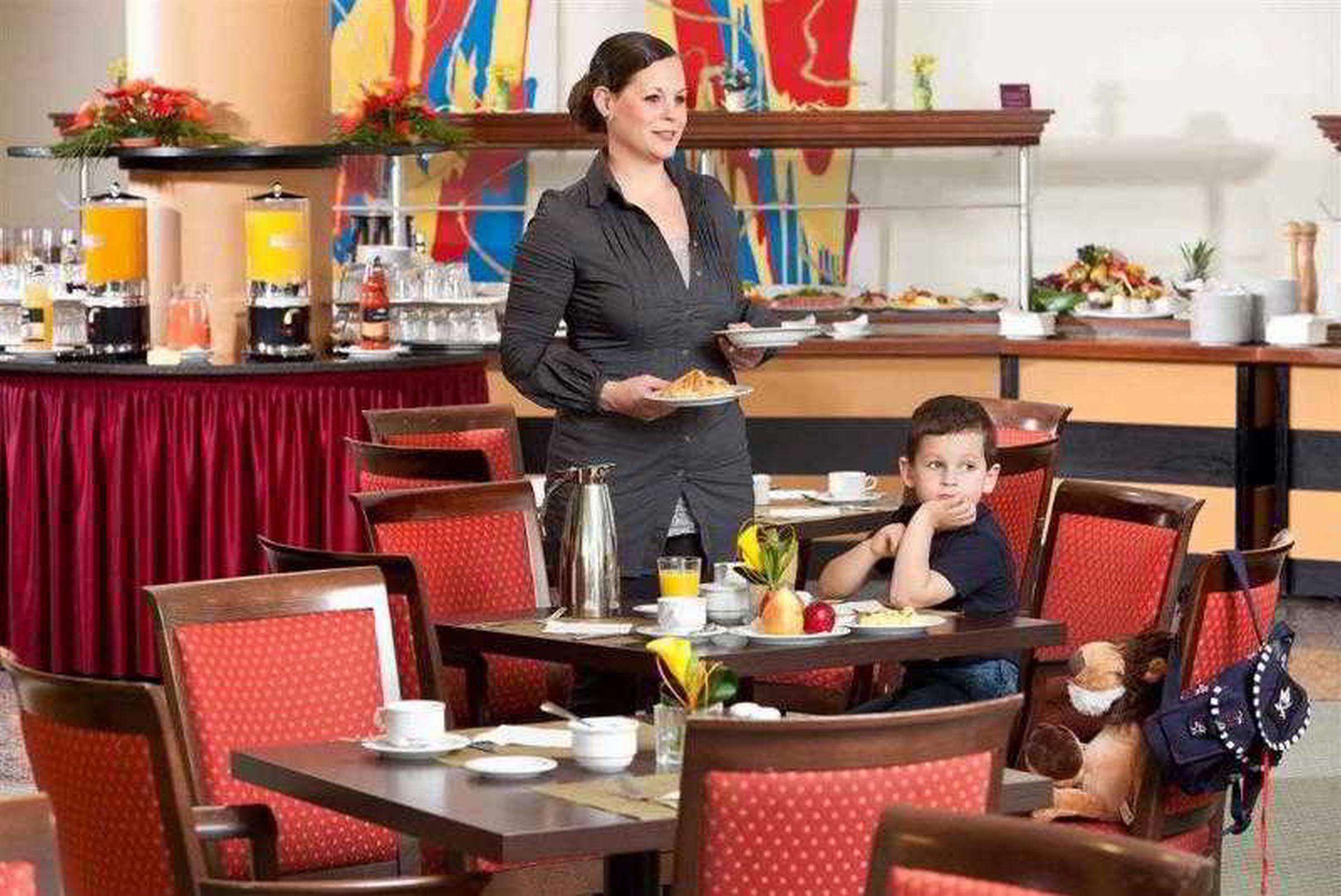 Mercure Hotel Berlin Tempelhof Экстерьер фото