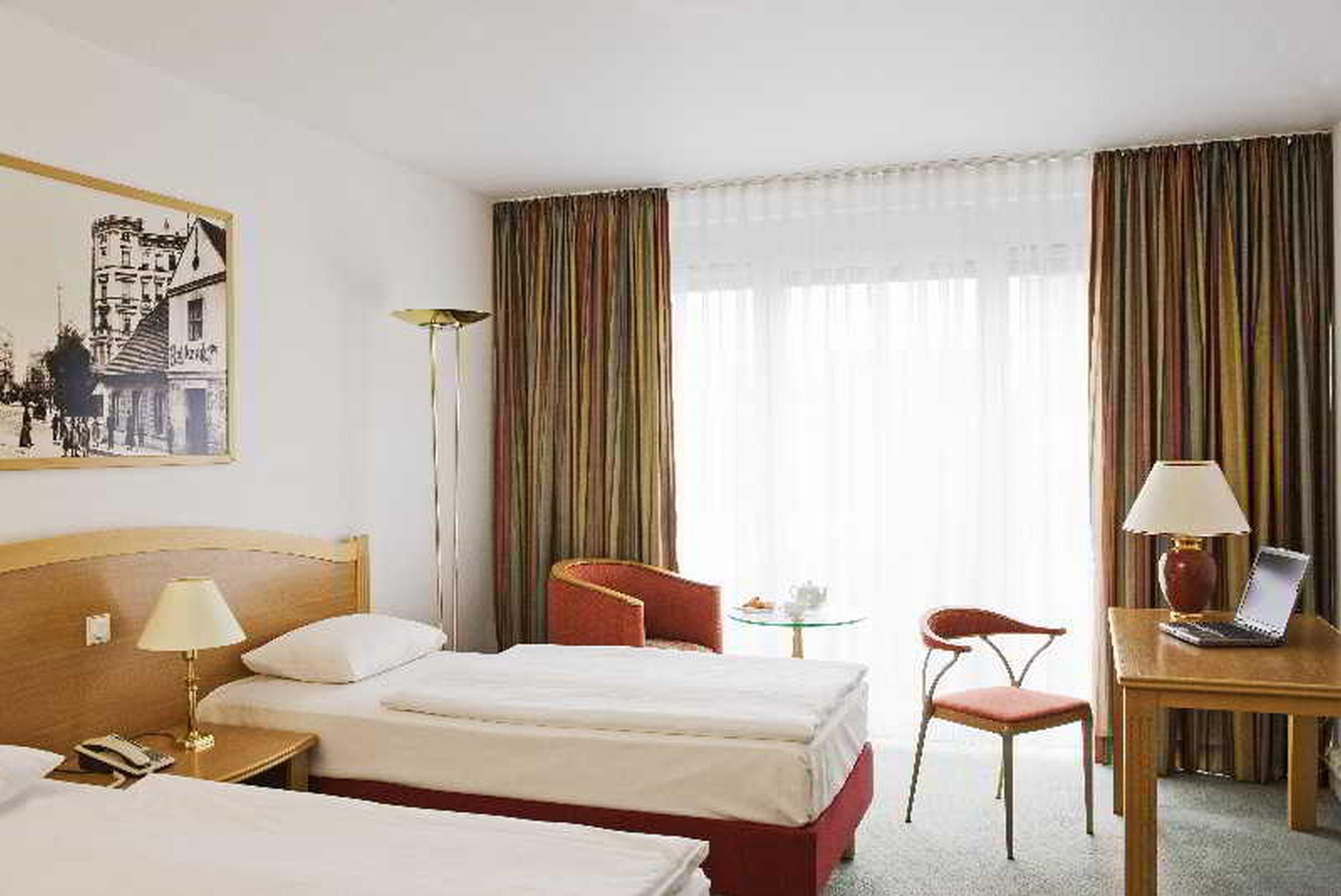Mercure Hotel Berlin Tempelhof Экстерьер фото