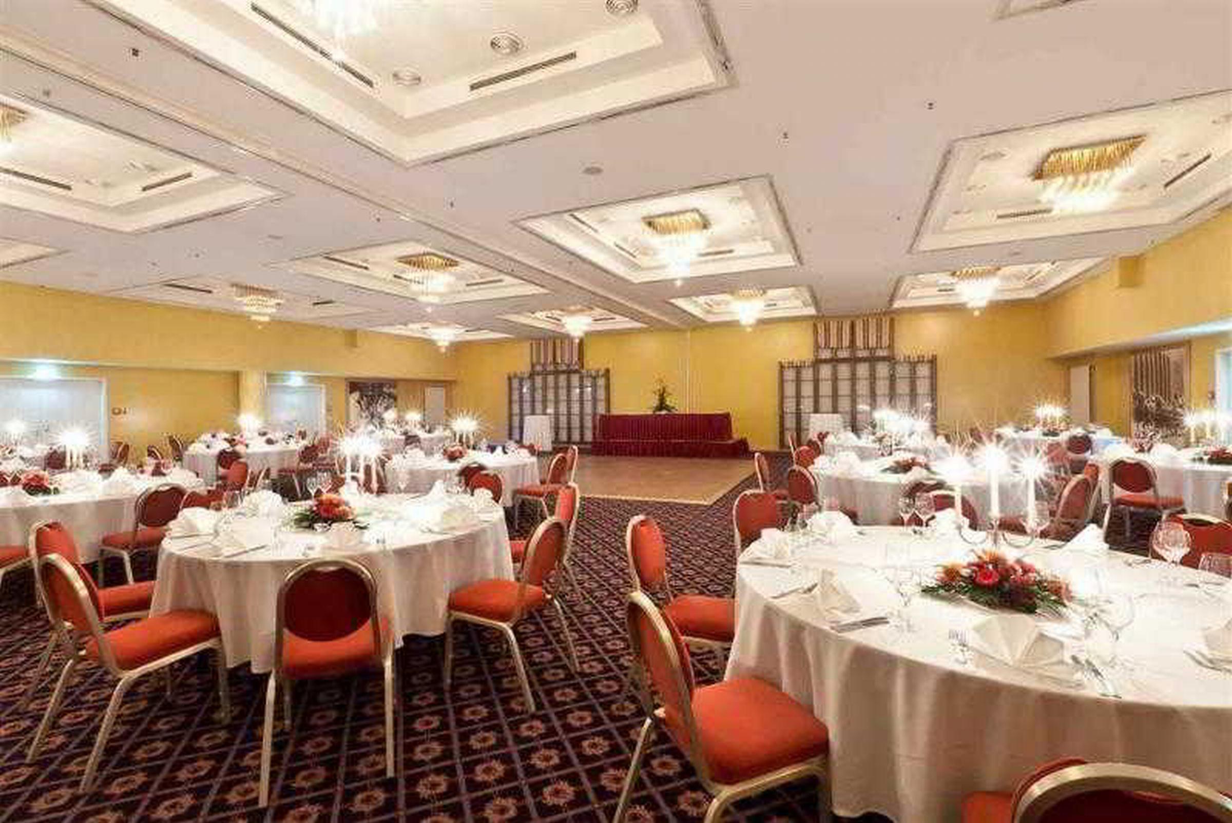 Mercure Hotel Berlin Tempelhof Ресторан фото