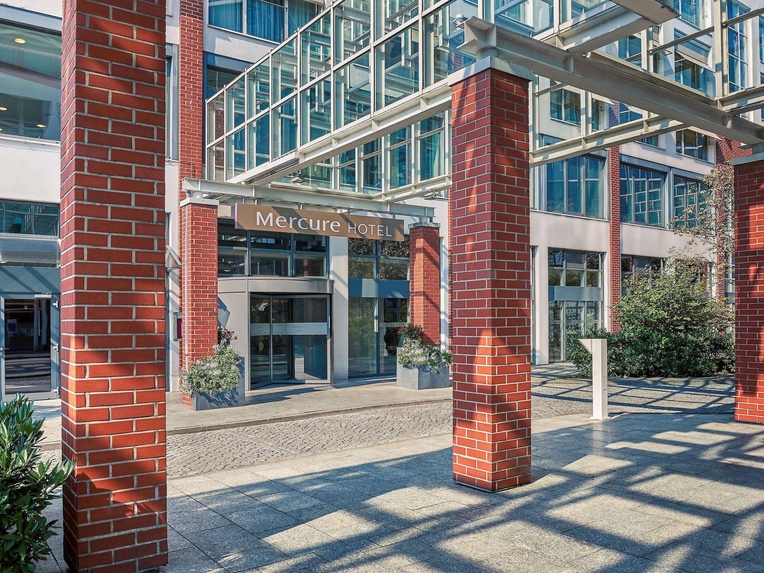 Mercure Hotel Berlin Tempelhof Экстерьер фото