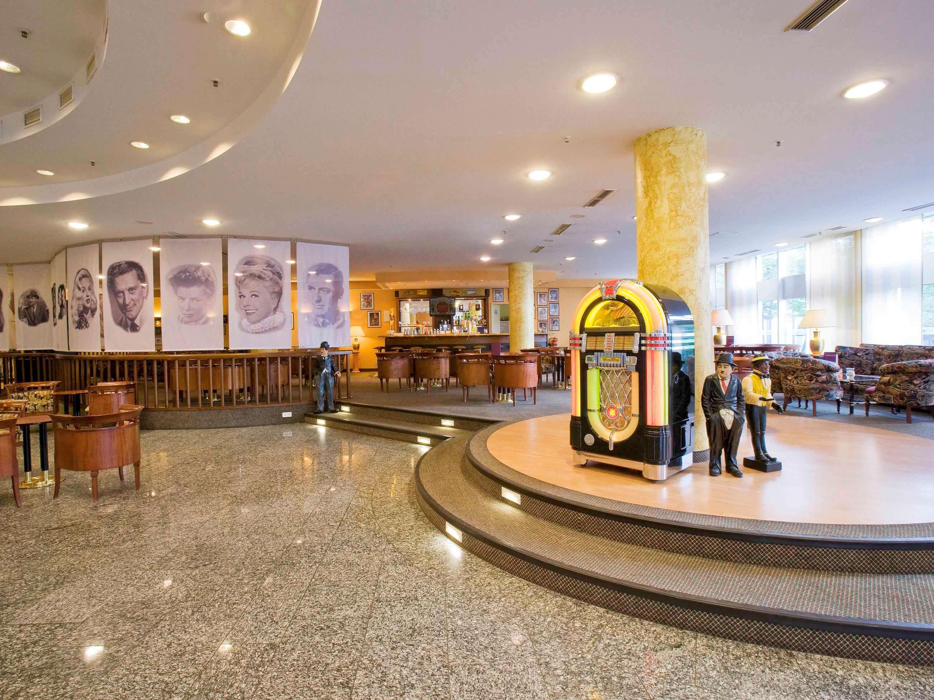 Mercure Hotel Berlin Tempelhof Экстерьер фото