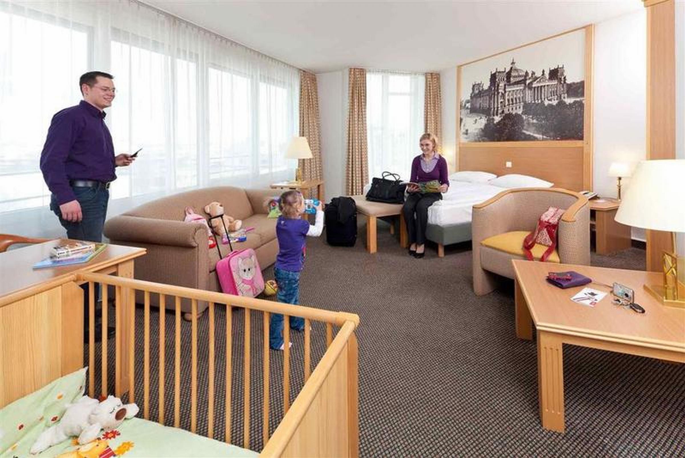 Mercure Hotel Berlin Tempelhof Экстерьер фото
