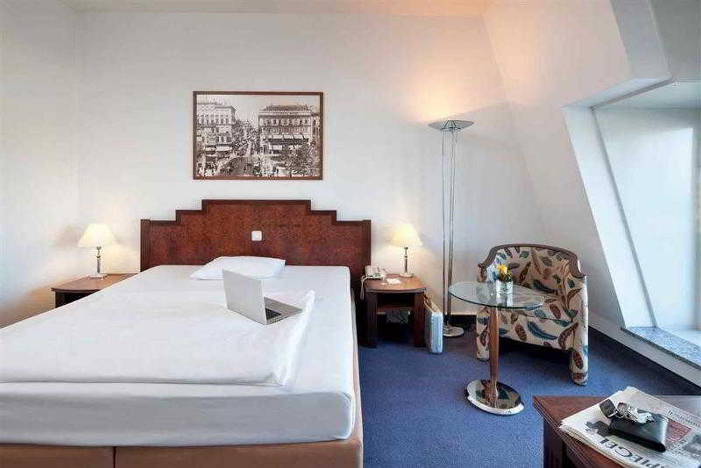 Mercure Hotel Berlin Tempelhof Экстерьер фото
