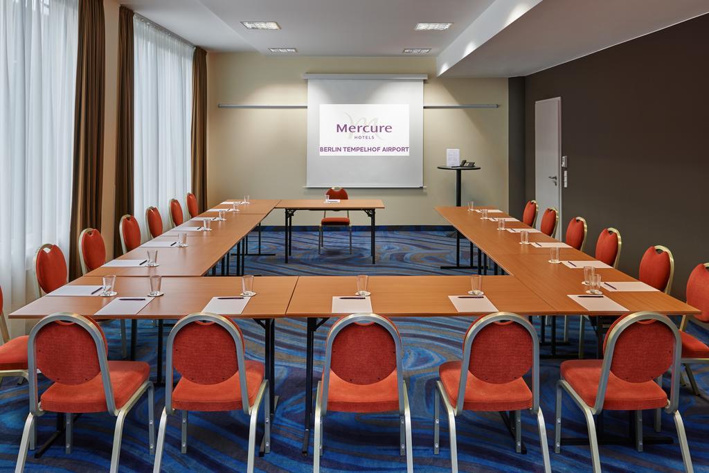 Mercure Hotel Berlin Tempelhof Экстерьер фото